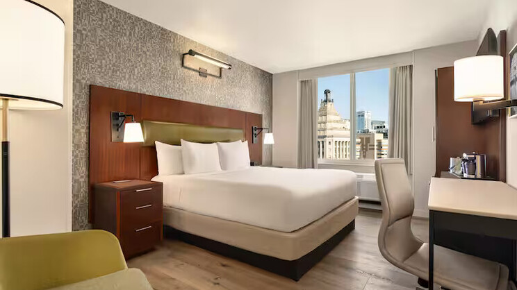 DoubleTree by Hilton Hotel New York City - Financial District